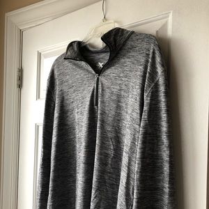 Light gray running pullover